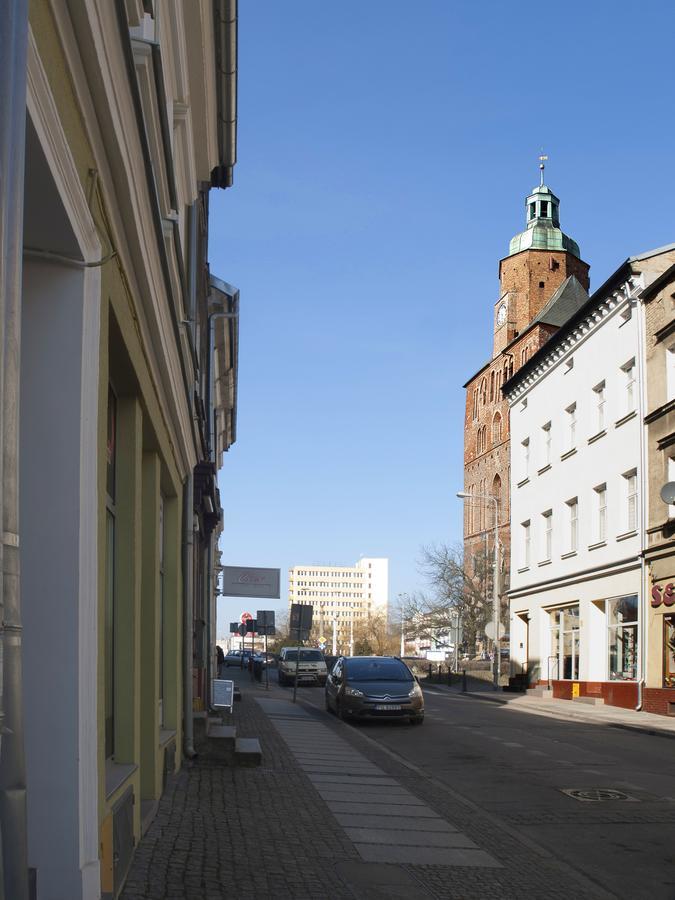 Apartamenty "Bulwar Gorzow" ゴジュフ・ヴィエルコポルスキ エクステリア 写真